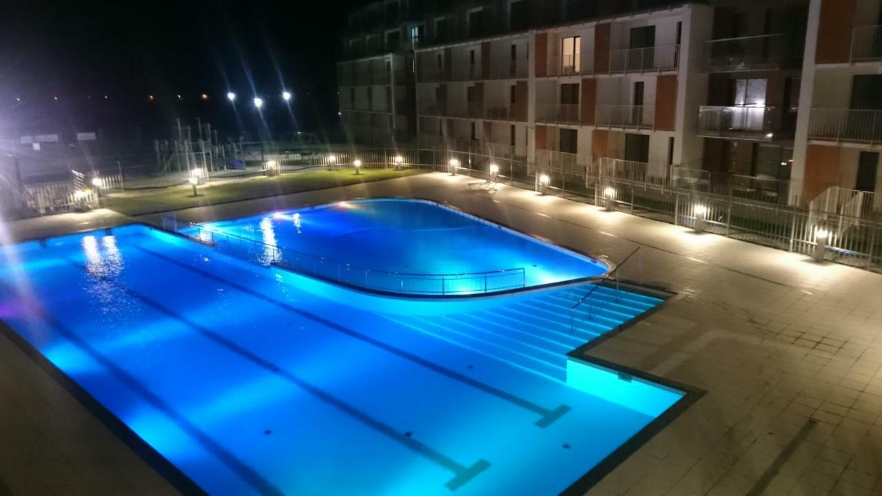 Apartament 4 Seasons- Basen Wewnetrzny,Jacuzzi,Sauna,Silownia I Kulkoland W Cenie!!! Kolobrzeg Exterior photo